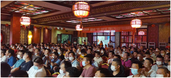 逐夢(mèng)遠(yuǎn)航 揚(yáng)帆2022:安晨高端無(wú)縫門窗新春賀詞