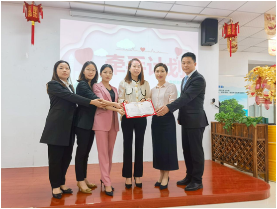 心系公益事業(yè)發(fā)展，眾企業(yè)愛心牽手公益行