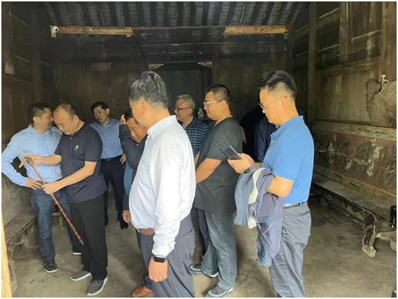 李昌海同志心系“傳統(tǒng)村落”，赴五道水徐家寨古村落調(diào)研