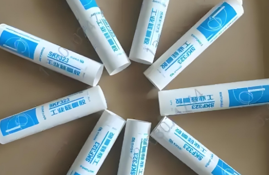 硅酮膠在老舊門窗翻新中的3個關鍵用法，別再浪費錢請師傅了